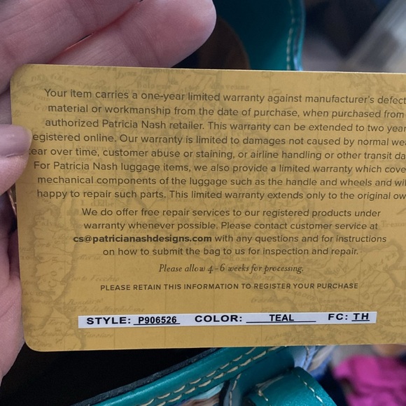 Patrica Nash never used has 2 sides with zipper compartment Teal straw bag - Picture 9 of 9